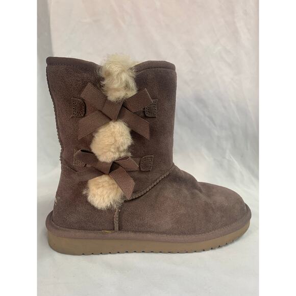 Koolaburra by UGG Koola Short Bow Shearling Boots – Size 8 - Picture 2 of 6